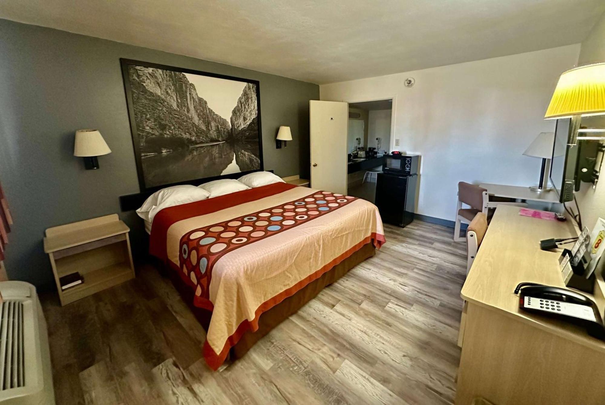 Super 8 By Wyndham Athens Tx Hotell Eksteriør bilde